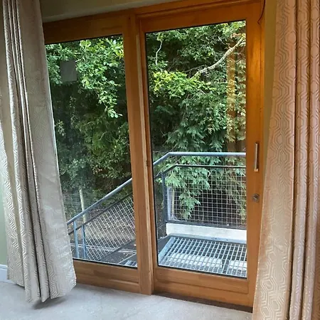 Scarr View 1st Floor A98w710 Apartament *